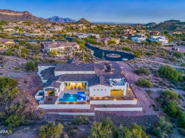 8716 E REGINA Circle, Mesa, AZ 85207