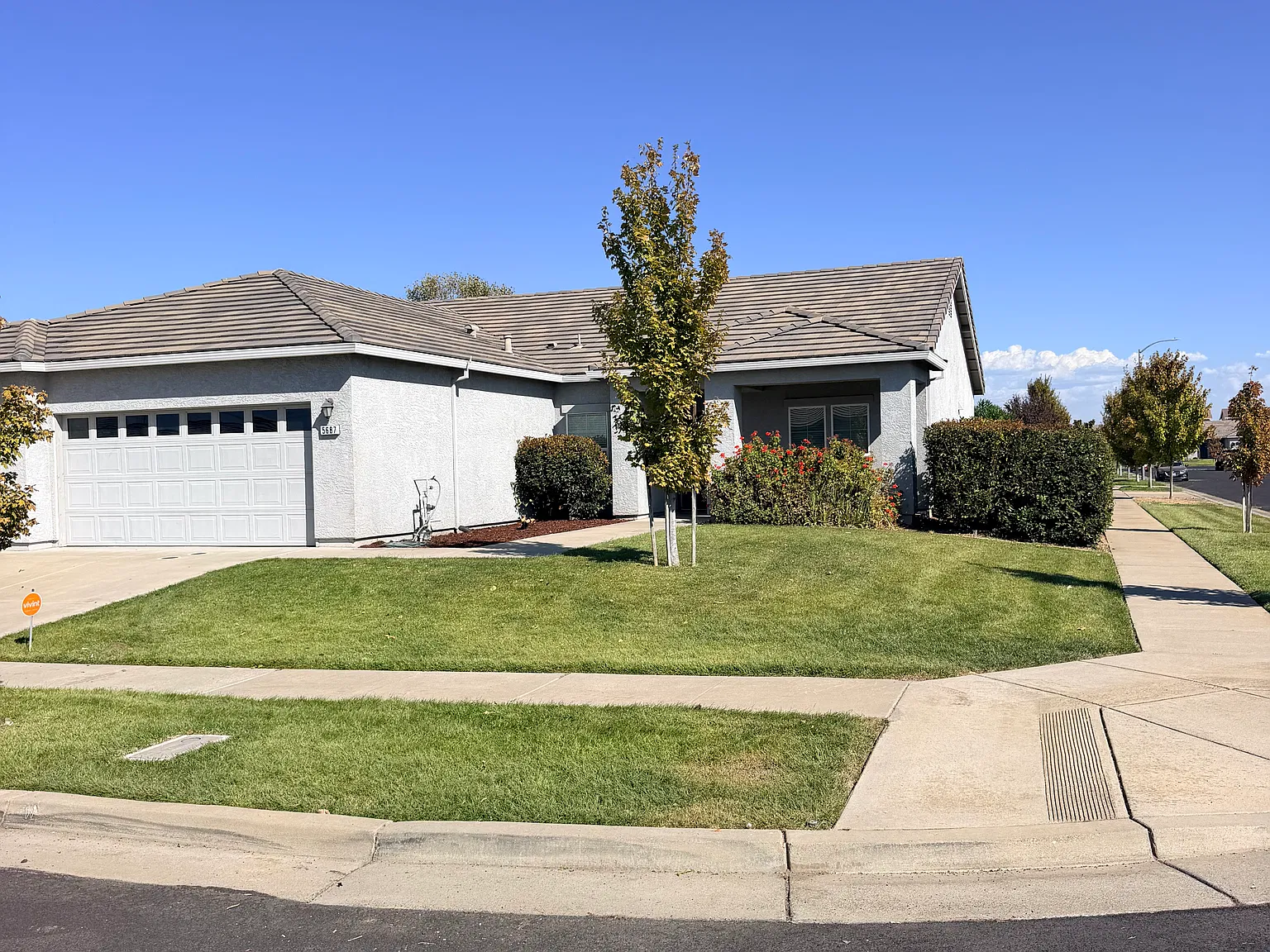 4 bed, 1798 sqft, $2,850 — Photo 2