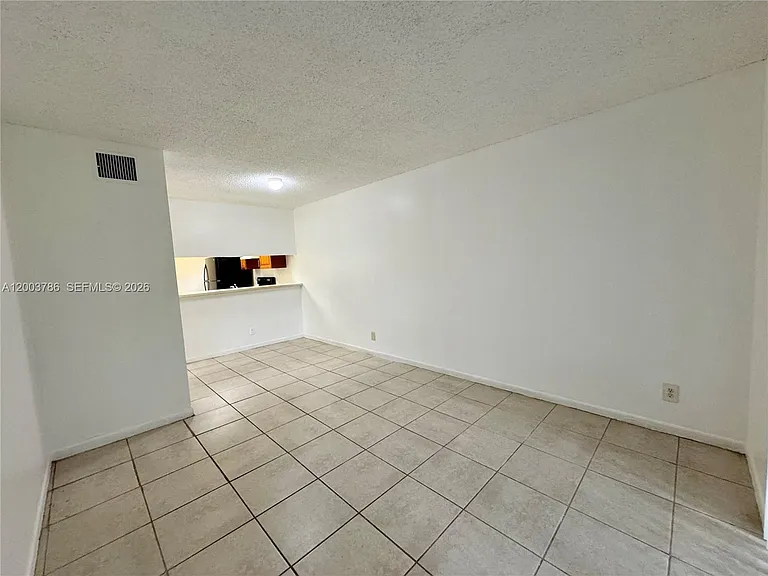 4033 Lakeside Dr #4033 — Photo 19