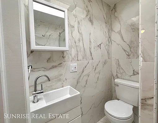 Bathroom, photo 3