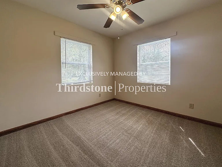1727 Lindsey Rd — Photo 10