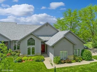 1740 Country Club Dr, Coralville, IA 52241