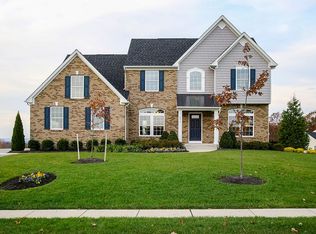 4217 Grandview Rd, Hanover, PA 17331