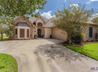 13394 W Lakeshore Dr, Prairieville, LA 70769