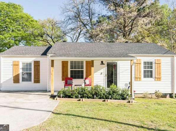 120 Adamson Dr, Carrollton, GA 30117