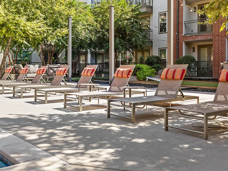 Poolside Lounge