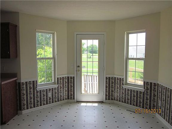 4th image of 140 Faldo Dr