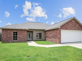2227 Benedetto Ln, Port Allen, LA 70767