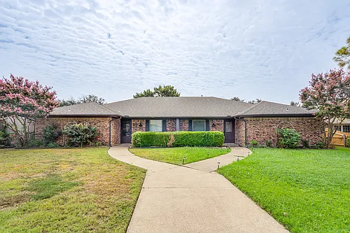 2820 Clear Springs Dr #2820 Photo 1