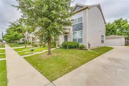 4th image of 10637 Astor Dr