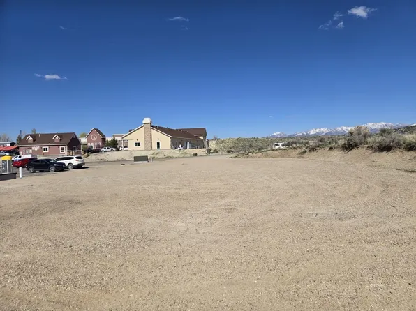 241 Country Club Pkwy, Spring Creek, NV 89815