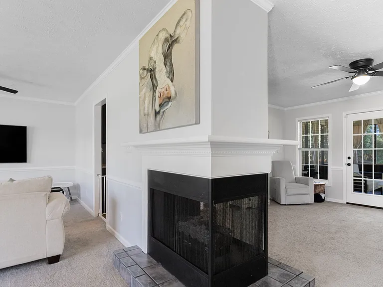 4531 Mobius Rd — Photo 7
