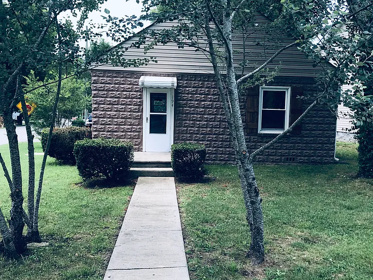194 Morningside Dr — Photo 4