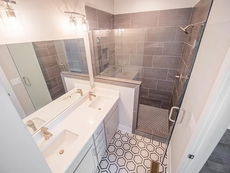 Primary Bath, Walk-In Shower