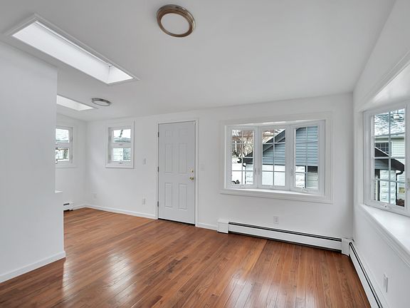 4th image of 3005 Philip Ave