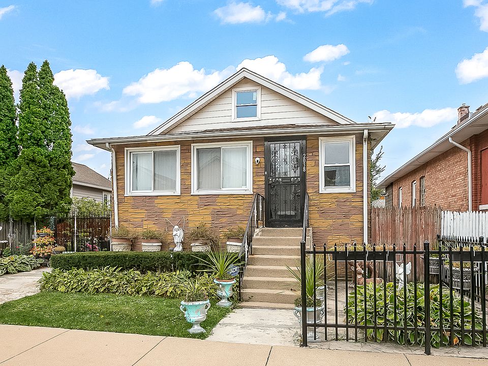 1st image of 2038 N Nagle Ave