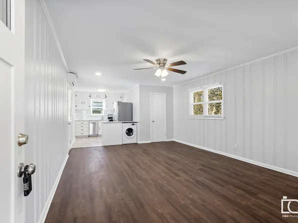 Hatfield Triplex 2, 2335 W Hatfield St Studio 1, Fayetteville, AR 72703