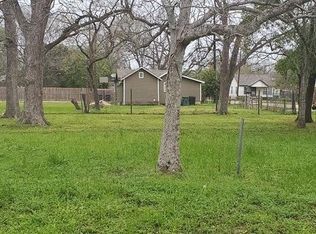 3219 Des Chaumes St, Houston, TX 77026