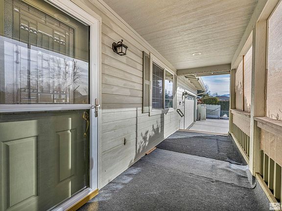 3rd image of 1370 Toiyabe Ave