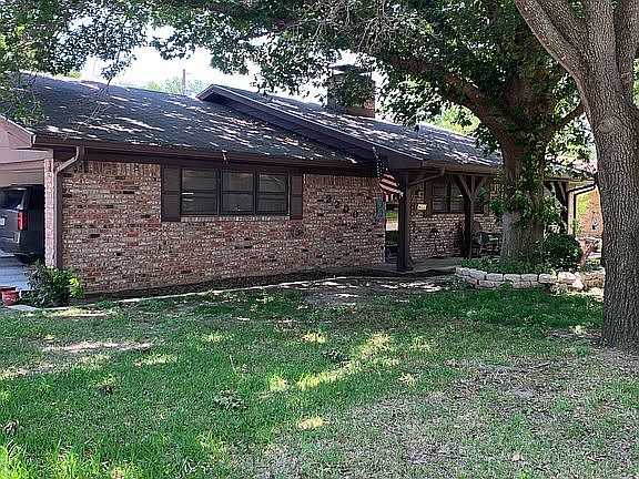 2nd image of 2200 10th St