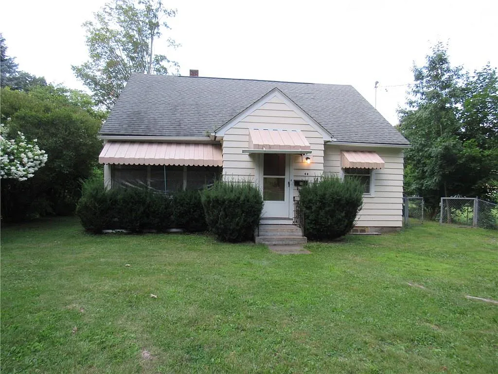 44 Howard St photo 1