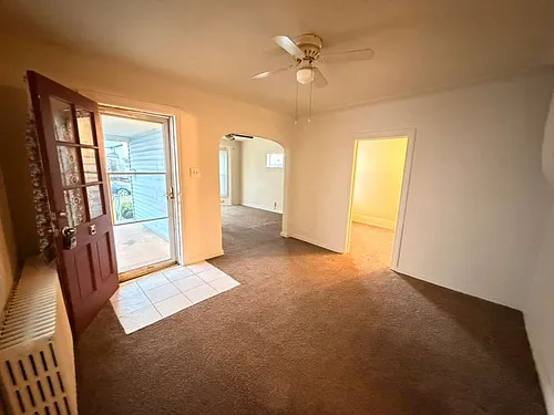 319 White St Photo 1