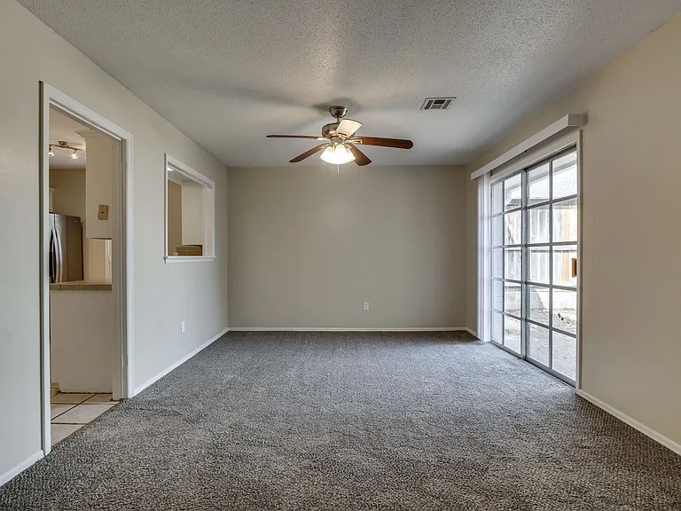 2518 NW 62nd St — Photo 16