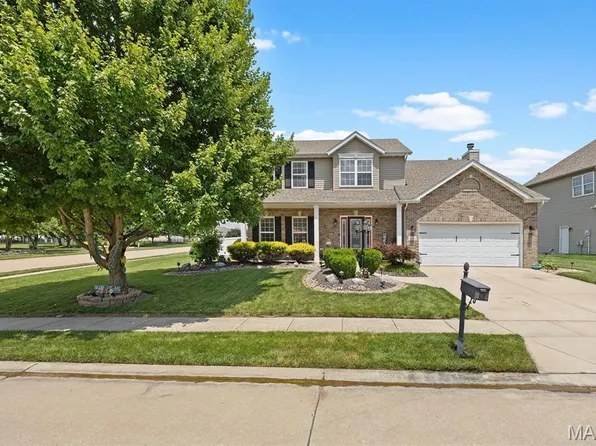 1 E Picketts Xing, Edwardsville, IL 62025