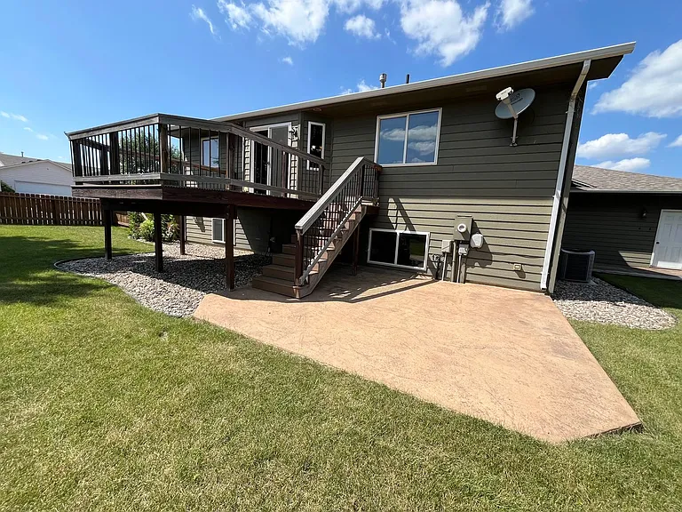 7913 W 48th St — Photo 11