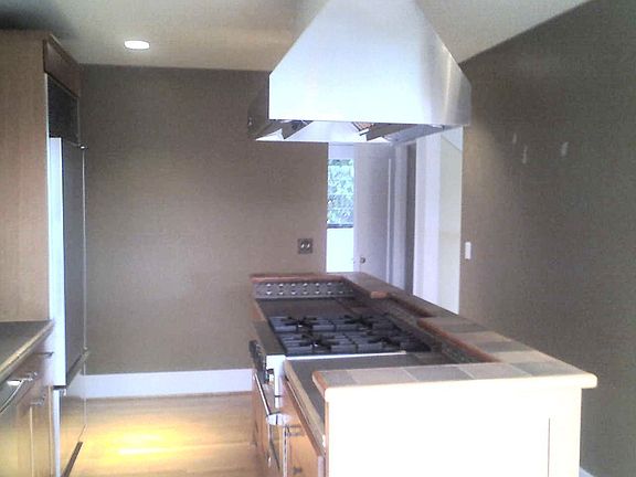Kitchen with Viking Stove, Subzero Fridge, Bosch Dishwasher