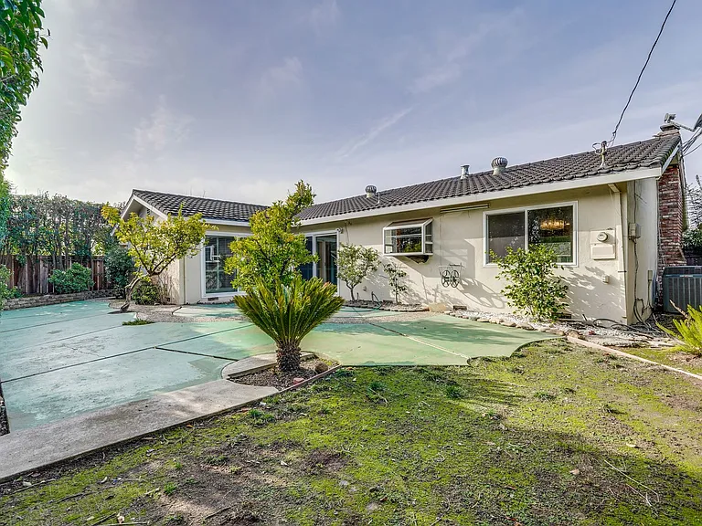 10534 Deodara Dr — Photo 16