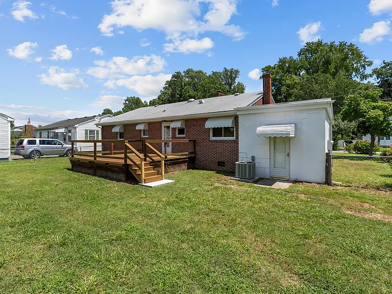 113 Palmyra Dr — Photo 32