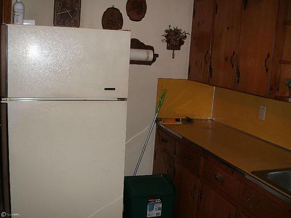 3rd image of 111 Miller Dr