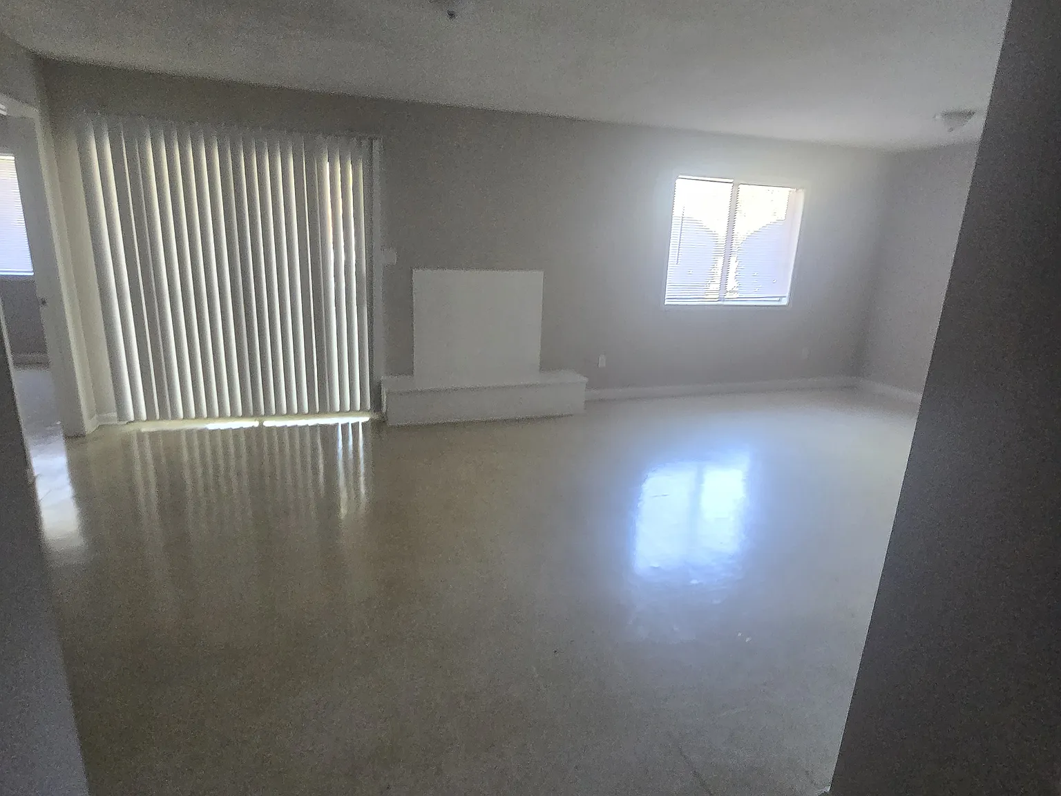 2 bed, 2.5 bath, 950 sqft, $911 — Photo 1