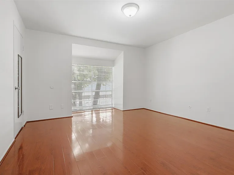 12633 Memorial Dr #170 — Photo 15