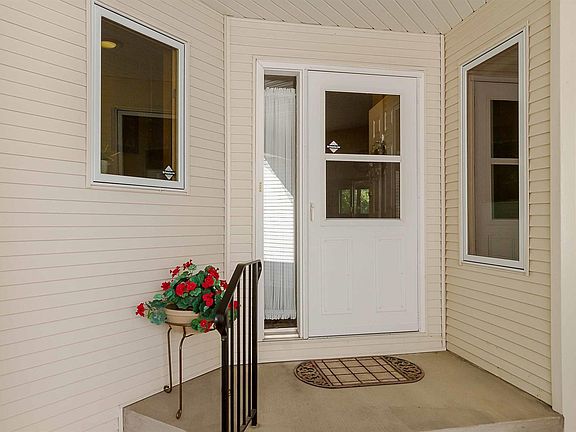 Covered front entrance