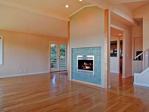 5th image of 10904 NE Bill Point Ct