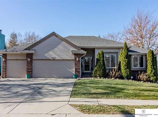 4952 S 170th St, Omaha, NE 68135
