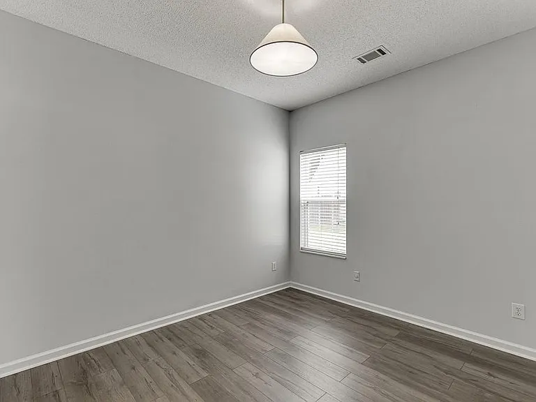 2464 Laurelfield Dr — Photo 8