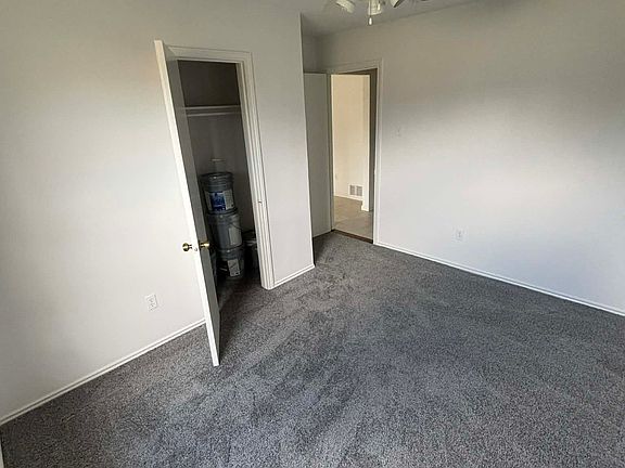 4th image of 600 Renee Dr #602