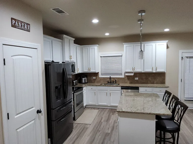 1139 Hartwell Rd — Photo 4