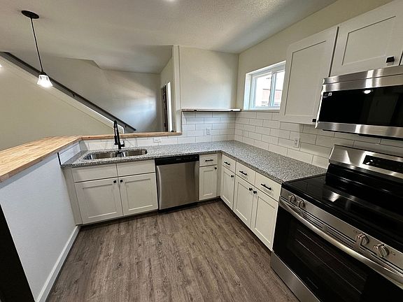 3rd image of 1350 E 24th St #312