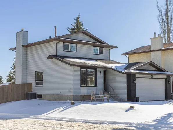 23 NW Millbank Dr SW, Calgary, AB T2Y 2B5