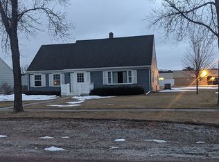 1404 Main Ave, Armour, SD 57313