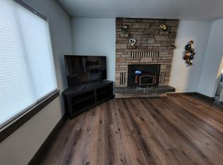 185 W Alder St, Sequim, WA