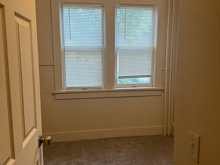 694 Sims Ave E #1 — Photo 9