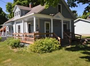 1101 Hackett St, Ionia, MI 48846