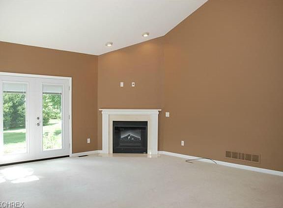 4th image of 1230 Clifford Dr