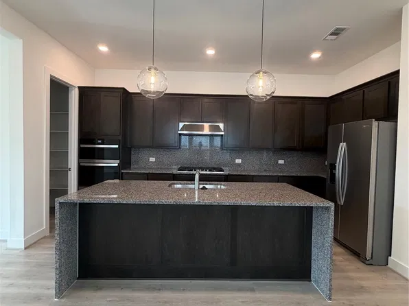 7129 Carriage Light Dr, Magnolia, TX 77354