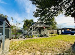 821 Atlanta Ave, Nederland, TX 77627